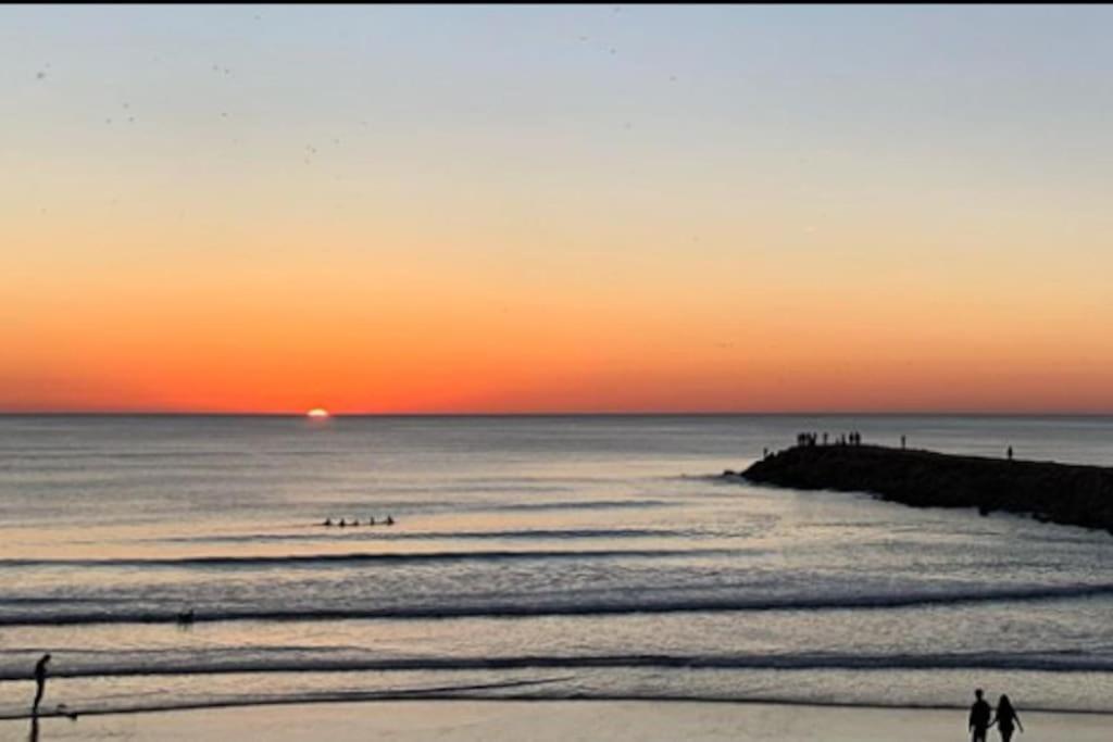 Enjoy Ocean Life At Costa Da Caparica! Apartment Costa da Caparica